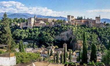 El-Hamra Sarayı Granada İspanya